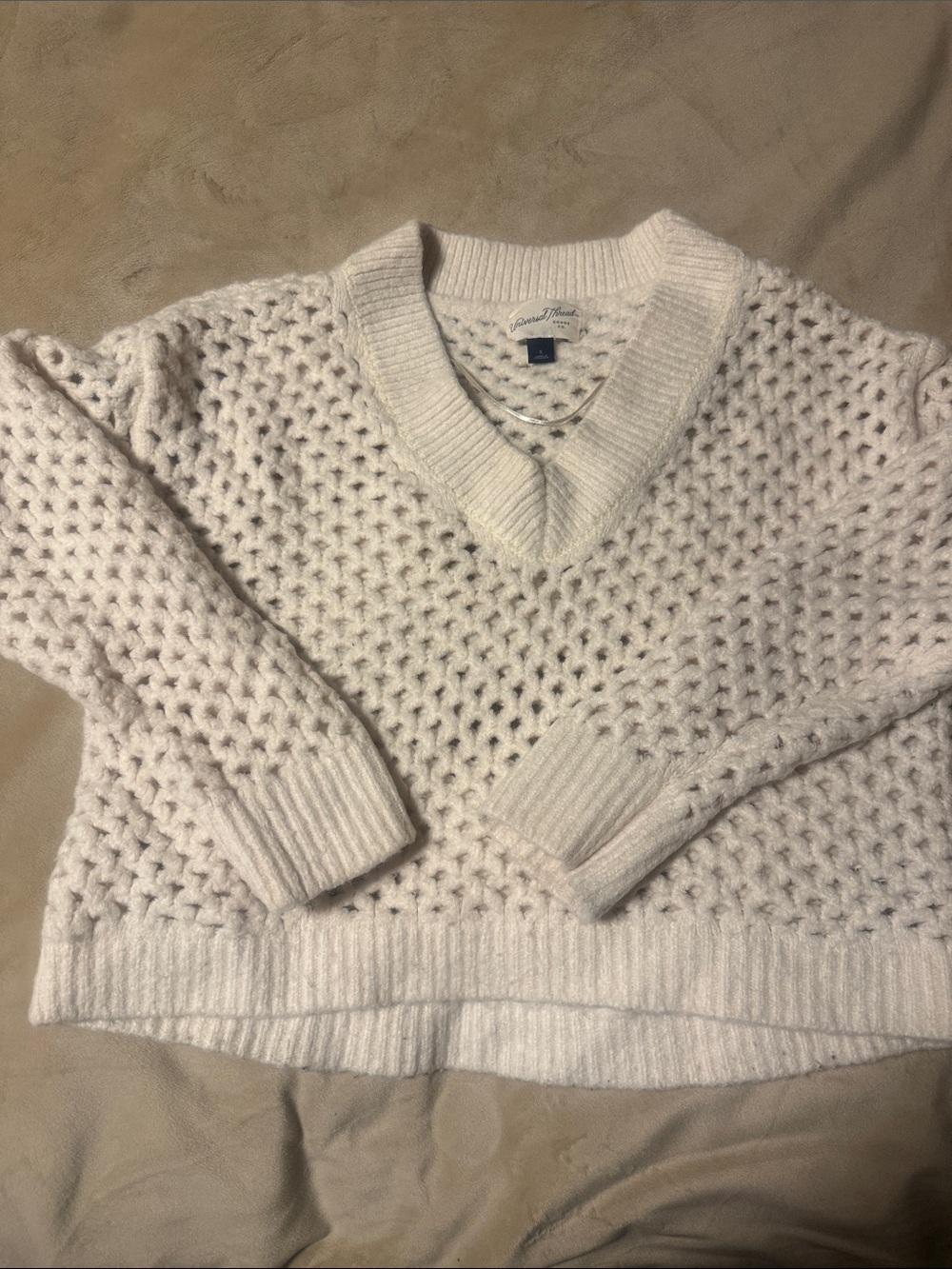 Universal Thread Cable Knit V-Neck Sweater - Cream